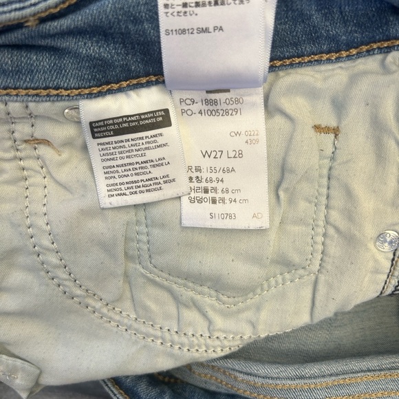 Levi's Light Blue Distressed Skinny Jeans - Picture 5 of 5